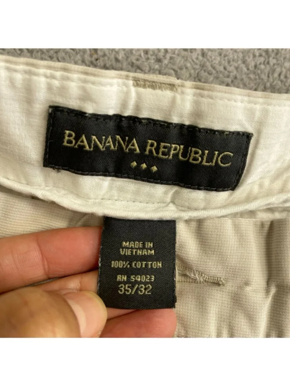 Banana Republic Men's 35x32 Khaki Cotton Flat-Front Chino Pants P0346